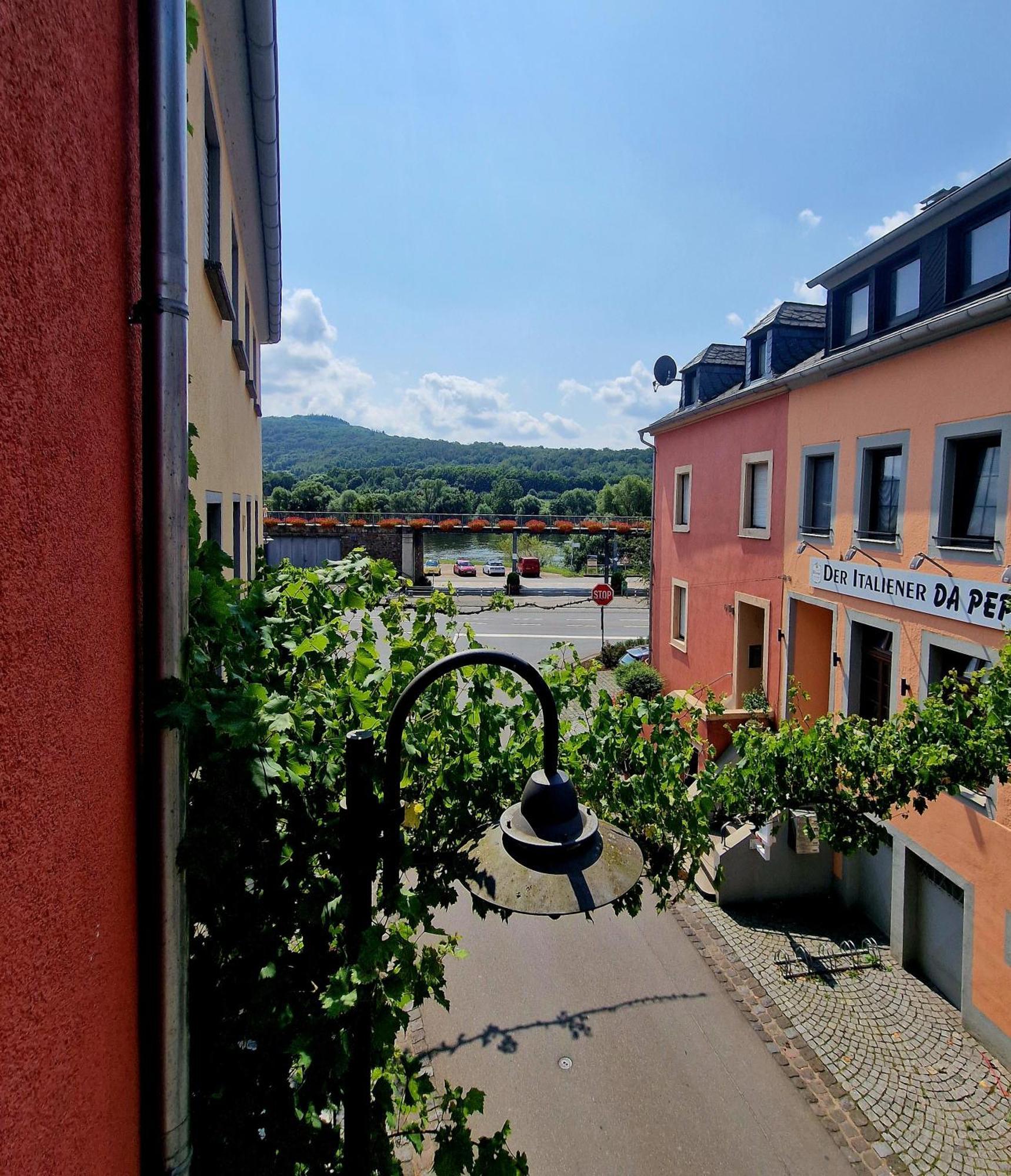 Das Rote Ferienhaus Terlinden Lieser Ngoại thất bức ảnh